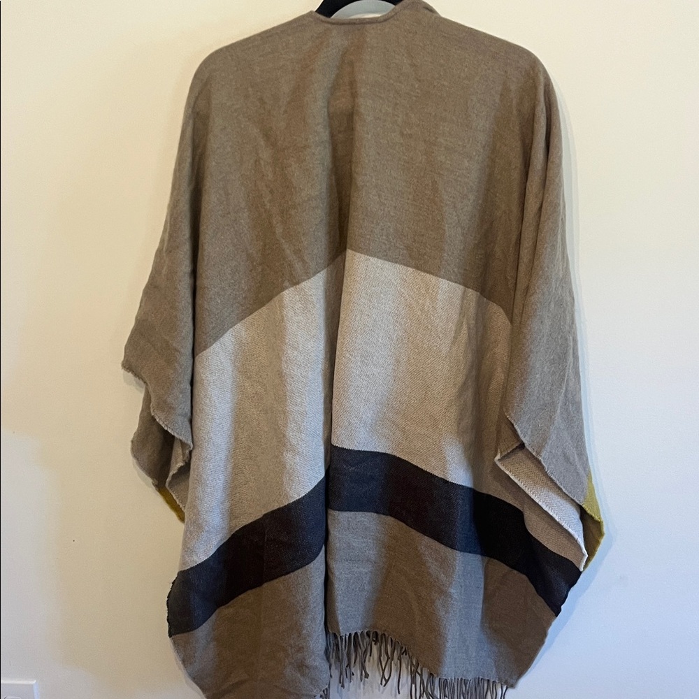 CAbi Tan and Yellow Striped Travel Cape - Picture 6 of 6